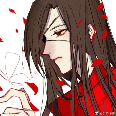 受灾老人舍不得家中牲畜心疼落泪